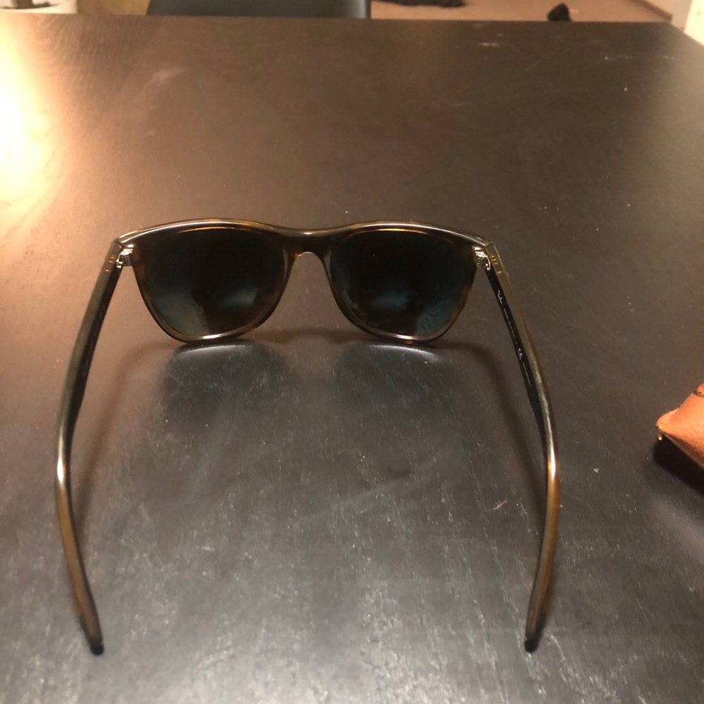 **SOLD OUT**Rayban tortoise polarised sunglasses - Picture 4 of 7